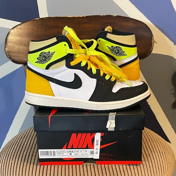 Nike Other - Air Jordan 1 hi OG men’s 9